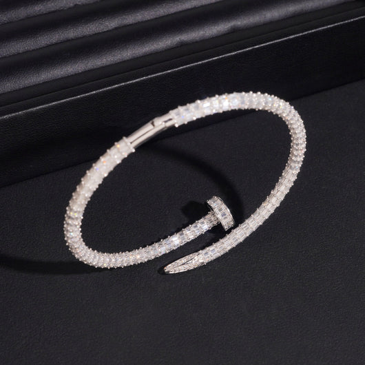Baguette Diamond Deisgn 925 Sterling Silver Moissanite Diamond Nail Bracelet