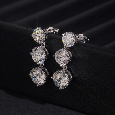 Luxury 10K White Gold Gradiant Size CVD Diamond Stud Earrings